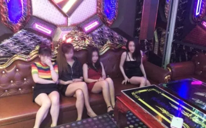 Quảng Nam: 14 nam nữ “phê” ma túy trong quán karaoke New Idol