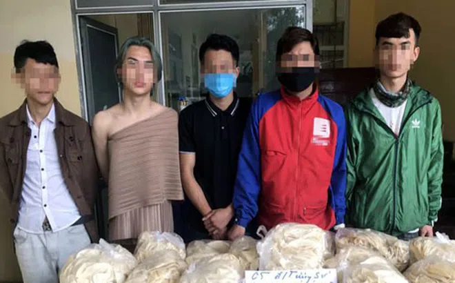 Hà Nội: Xử lý quán bar cho khách “xõa” xuyên đêm giữa dịch Covid-19