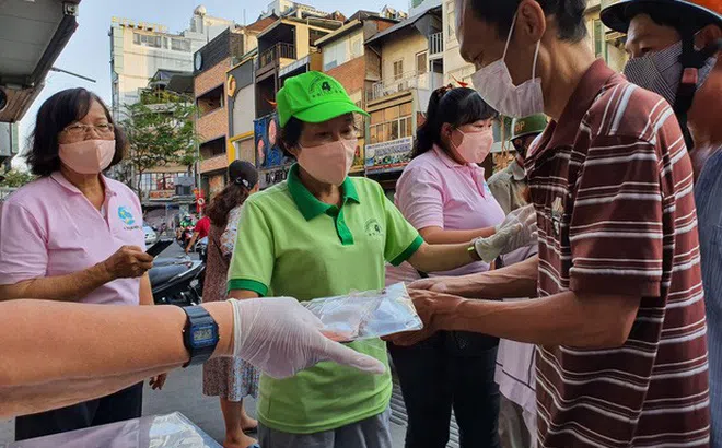 TP.HCM: Sẽ bị phạt nếu người dân không đeo khẩu trang khi ra đường