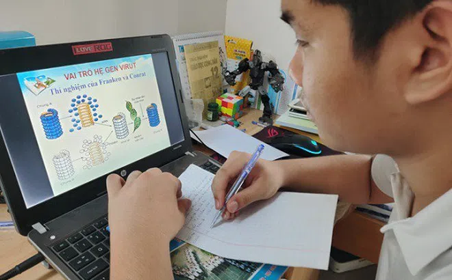 Bộ trưởng Bộ GD&ĐT Phùng Xuân Nhạ: Tinh giản nội dung nhưng không "buông lỏng" chất lượng