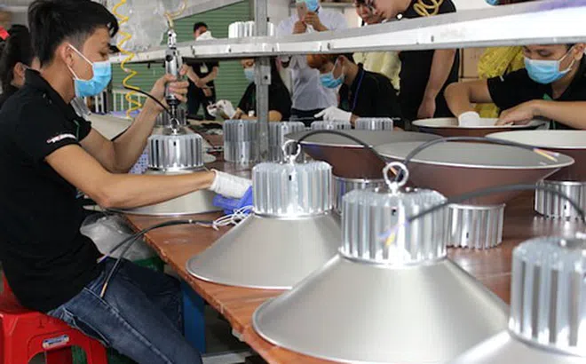 Doanh nghiệp vẫn loay hoay tìm 'kịch bản' phục hồi thị trường hậu Covid-19