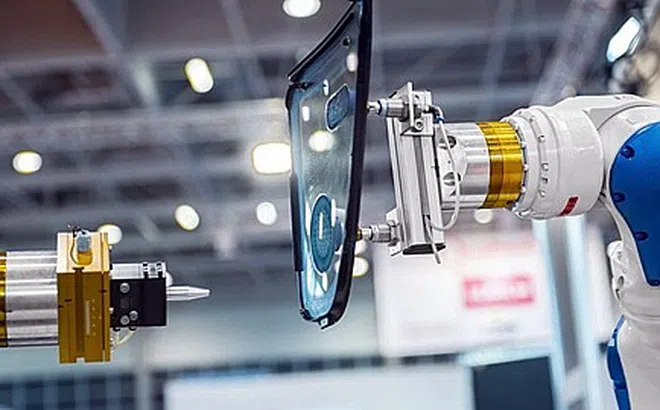 Phát triển KHCN phục vụ sự nghiệp công nghiệp hóa, hiện đại hóa