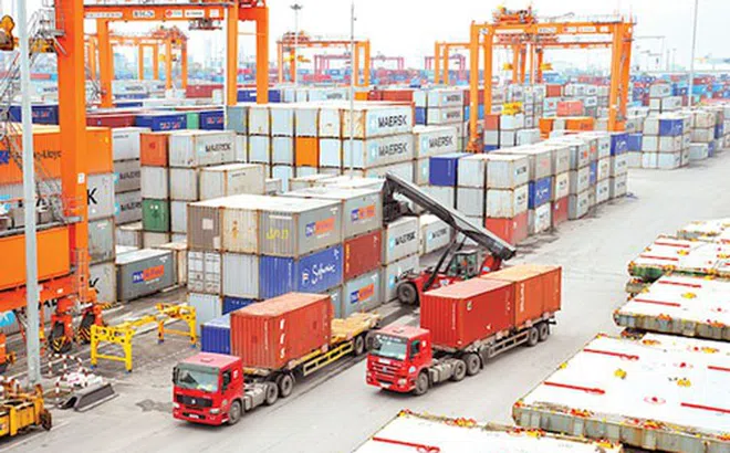 Xuất khẩu hàng hoá bắt đầu khởi sắc