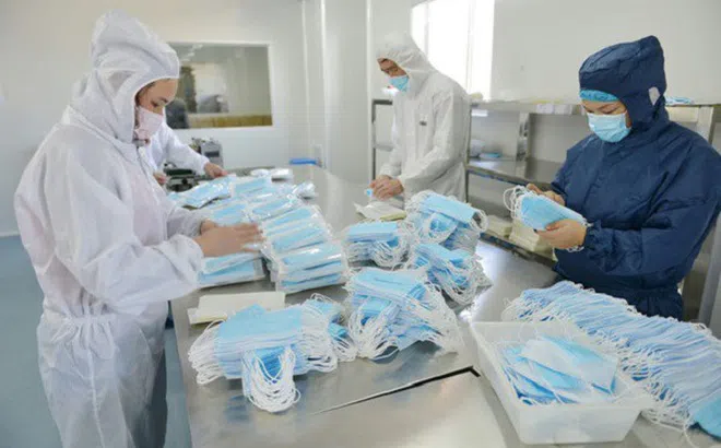 Doanh nghiệp mất tiền tỷ vì ‘cò’ khẩu trang